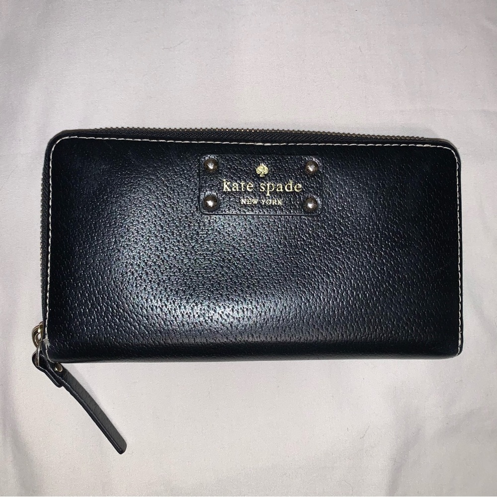 Kate Spade | Black Wellesley Leather Zip-up Wallet